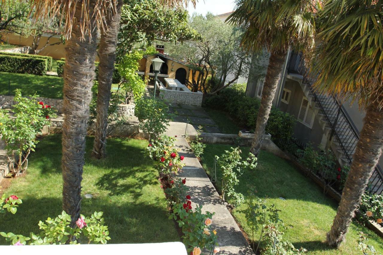 Vila Rojana Vodice Buitenkant foto