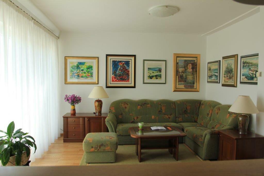 Vila Rojana Vodice Buitenkant foto